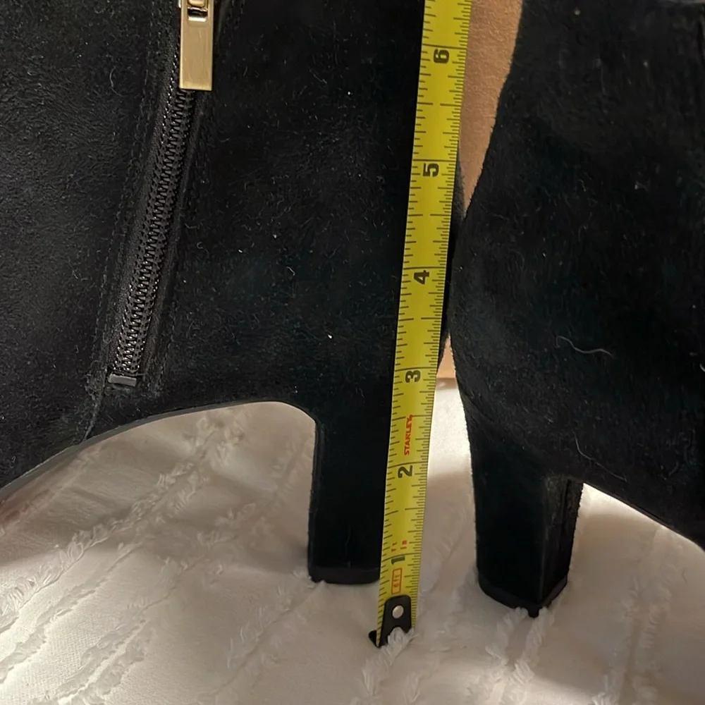 EUC Rockport Suede Booties - size 8 - Picture 8 of 10